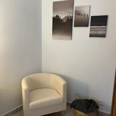 Apartment Taso's Near The Park
